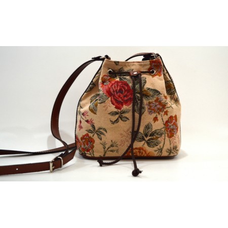 ΧΙΑΣΤΙ ΔΕΡΜΑΤΙΝΟ ΠΟΥΓΚΙ 