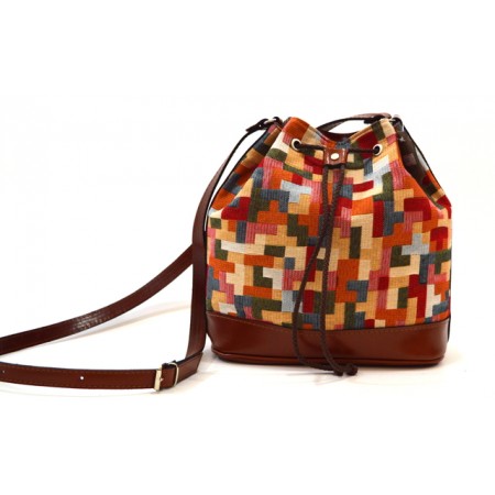 ΧΙΑΣΤΙ ΔΕΡΜΑΤΙΝΟ ΠΟΥΓΚΙ 