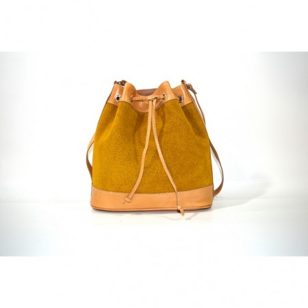 ΧΙΑΣΤΙ ΔΕΡΜΑΤΙΝΟ ΠΟΥΓΚΙ 