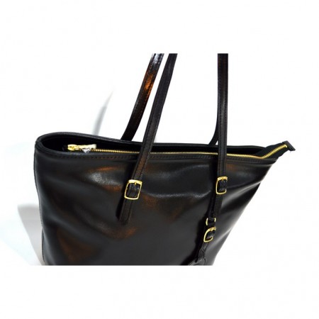 ΔΕΡΜΑΤΙΝΗ ΓΥΝΑΙΚΕΙΑ ΤΣΑΝΤΑ	